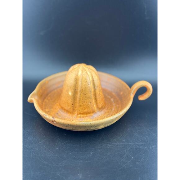Studio Pottery Hand Citrus Juicer - Picture 4 of 7